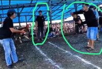 Keterangan Gambar : Dua Orang yang Dilingkari Diduga Oknum Aparat Penegak Hukum.